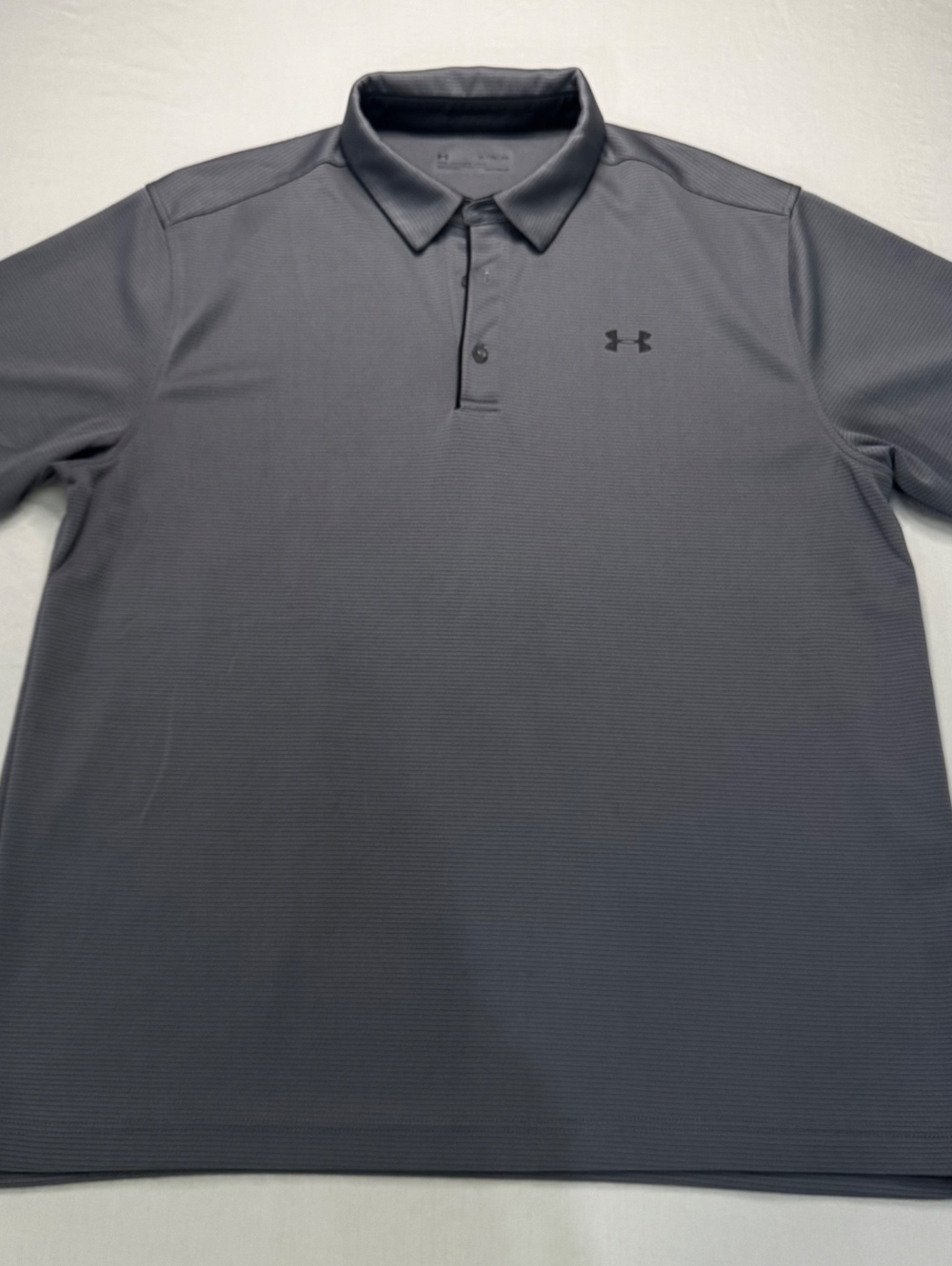 Under Armour Men’s XL Gray Golf Polo Short Sleeve Performance Shirt